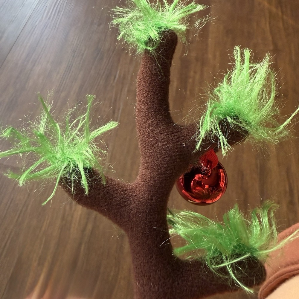 Hallmark Charlie Brown Talking Plush Just The Right Tree Christmas Peanut WORKS - Picture 5 of 11